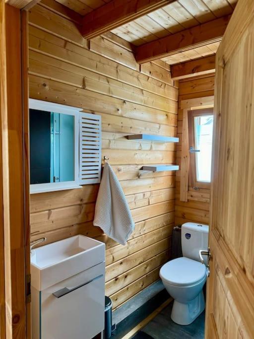 Cozy I Blockhuette Im Nationalpark I Ferienwohnung نويغايشيناو المظهر الخارجي الصورة