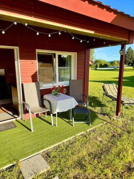 Cozy I Blockhuette Im Nationalpark I Ferienwohnung نويغايشيناو المظهر الخارجي الصورة
