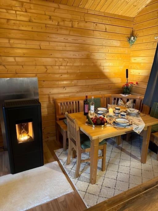 Cozy I Blockhuette Im Nationalpark I Ferienwohnung نويغايشيناو المظهر الخارجي الصورة